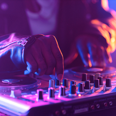 DJ
